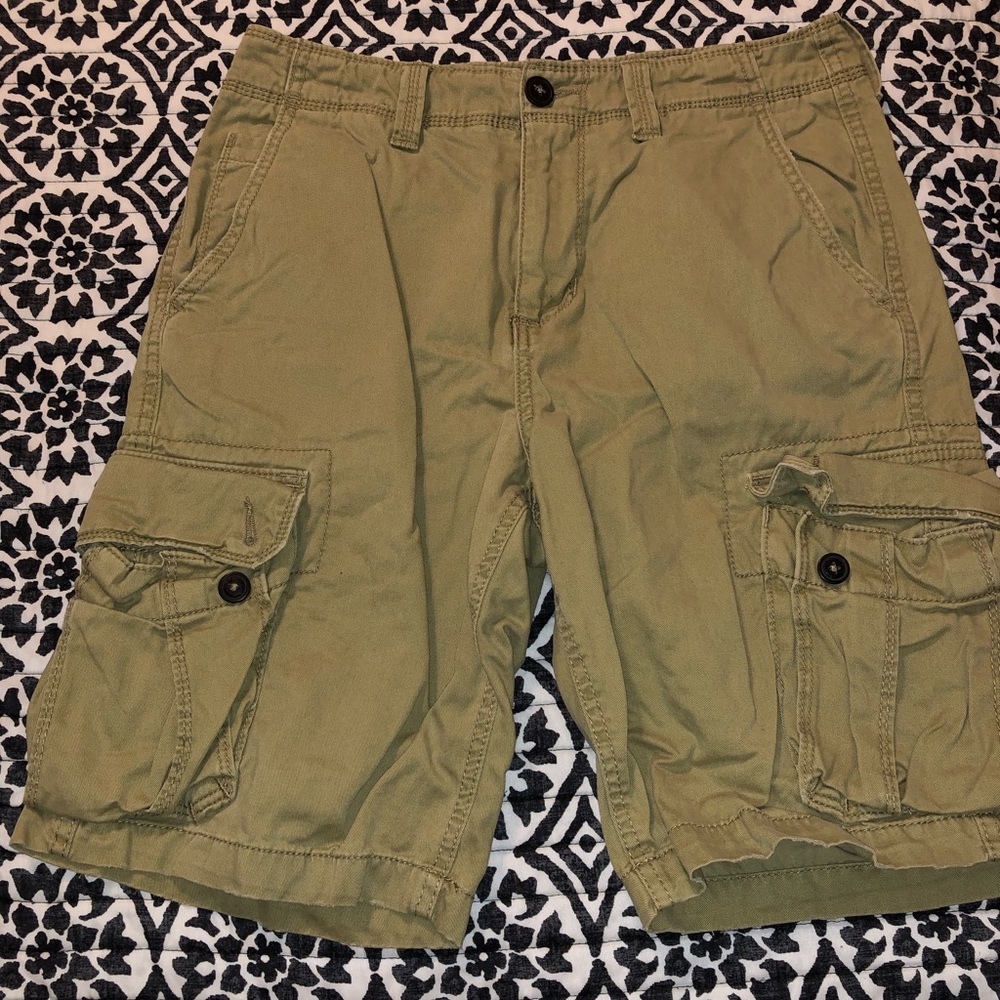 30 American Eagle Cargo Shorts